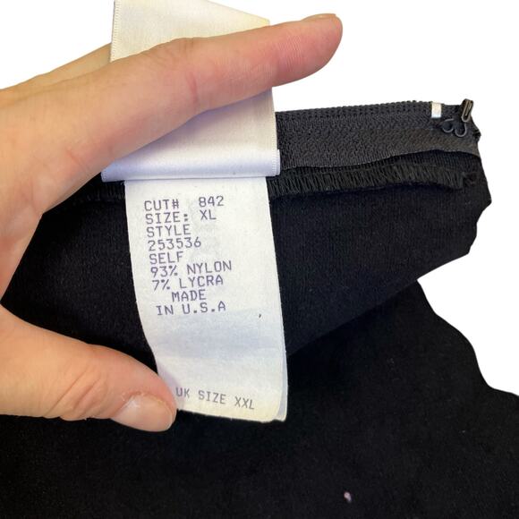 Tadashi Vtg Y2K Textured Beaded Halter Neck Top Pointed Hem Whimsygoth - Picture 13 of 16